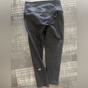 Used Alo airbrush high waist leggings black per leather crop S